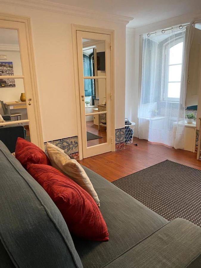 Cozy Estrela Apartment Lisbon Bagian luar foto
