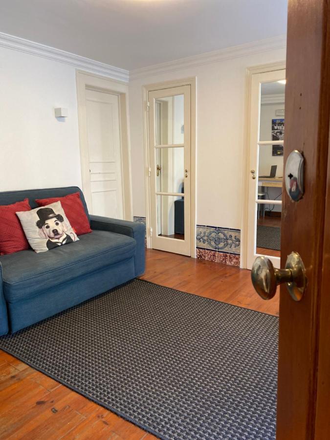 Cozy Estrela Apartment Lisbon Bagian luar foto