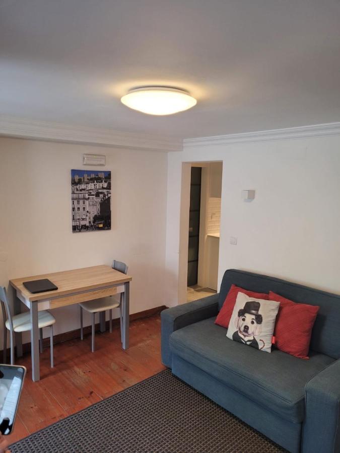 Cozy Estrela Apartment Lisbon Bagian luar foto