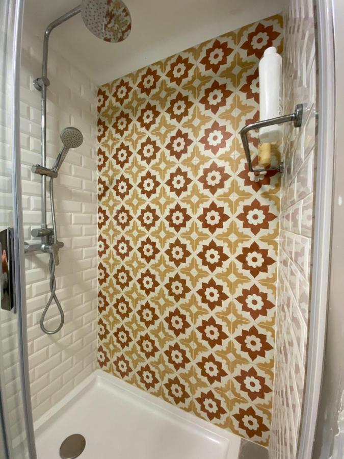 Cozy Estrela Apartment Lisbon Bagian luar foto